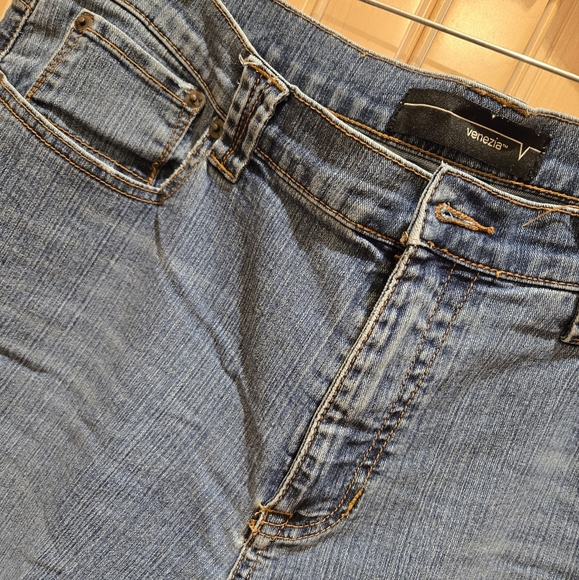 Venezia Denim Petalpushers EUC Size 18 - Picture 9 of 9